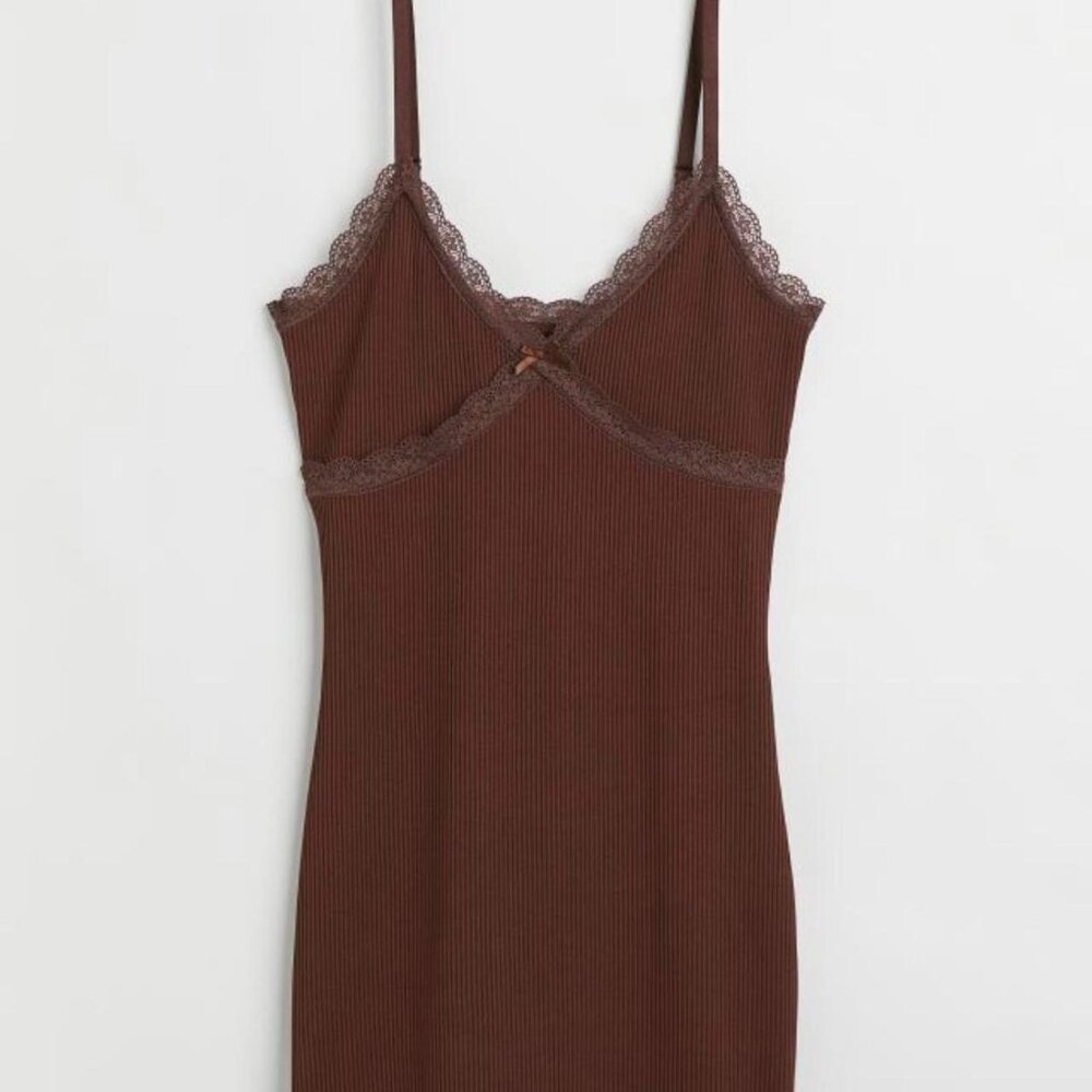 Brown dress with lace detailing
